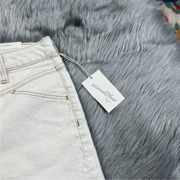 Universal Thread Target Vintage Midi Ecru Shorts Size 2 - Picture 3 of 5